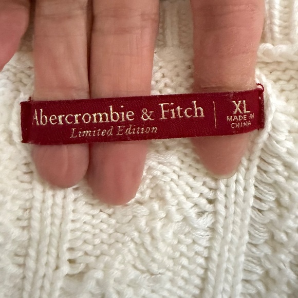 Abercrombie & Fitch Cream Winter White Cable Knit Tank V neck cropped Pretty - Picture 7 of 7